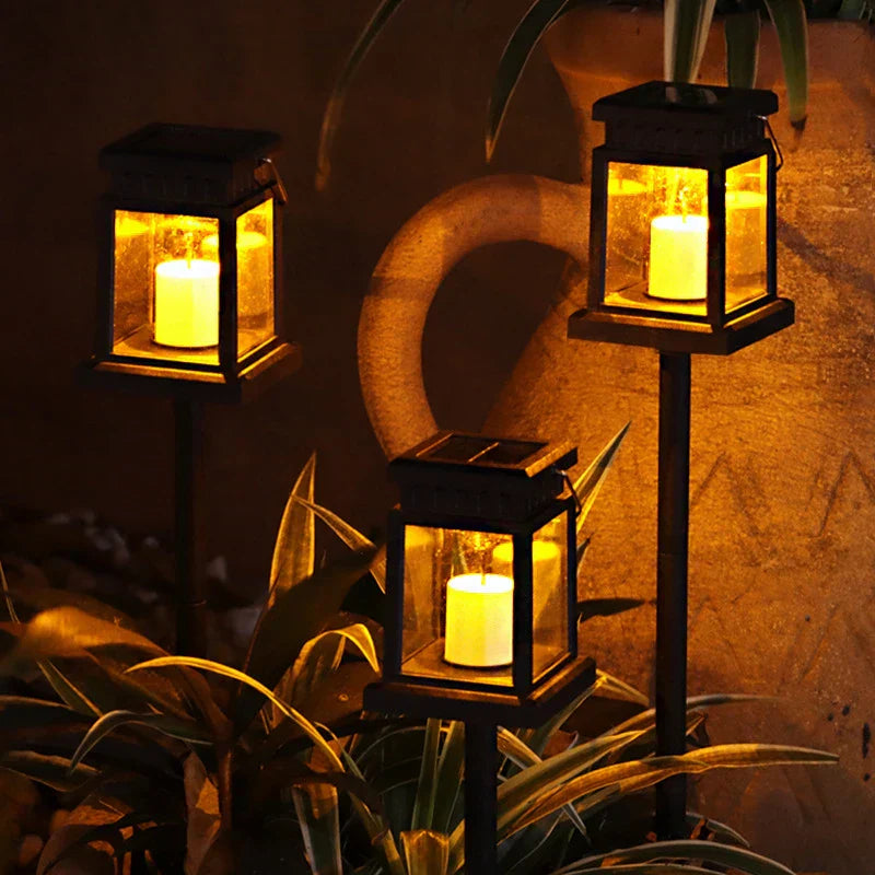 Lumière Lantern – Elegant Solar Lamp for Outdoor Use