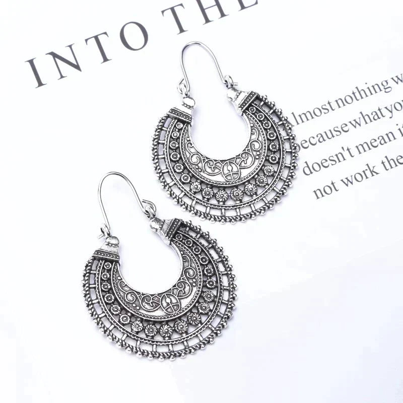 Elegant Tibetan filigree earrings made of high-quality genuine silver!