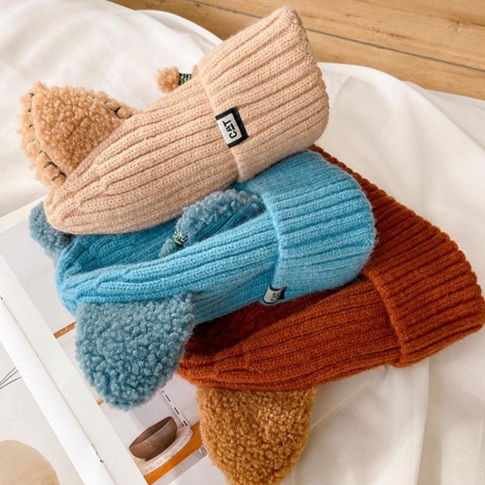 CozyCat Beanie - Trendy Winter Hat with Cat Ears