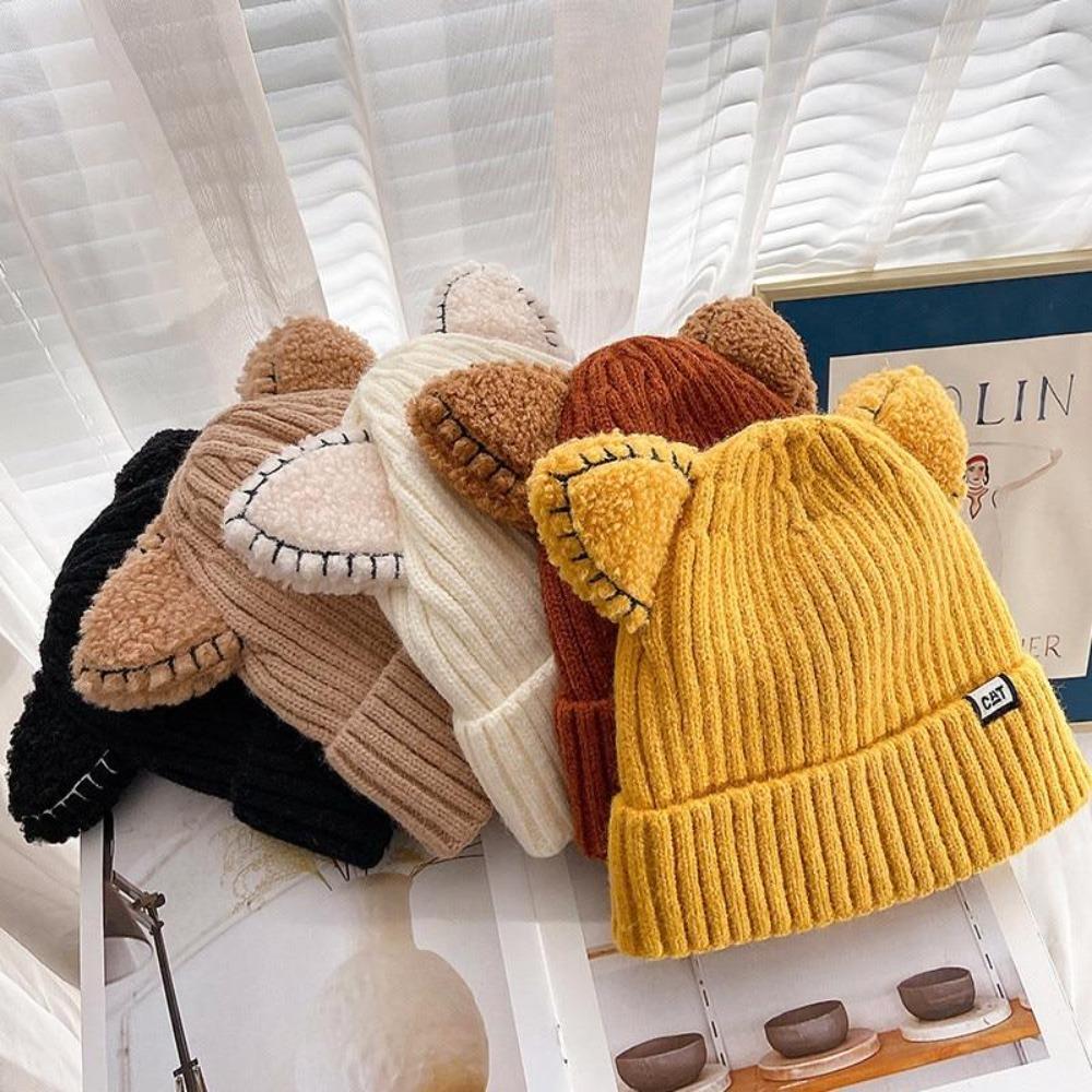 CozyCat Beanie - Trendy Winter Hat with Cat Ears