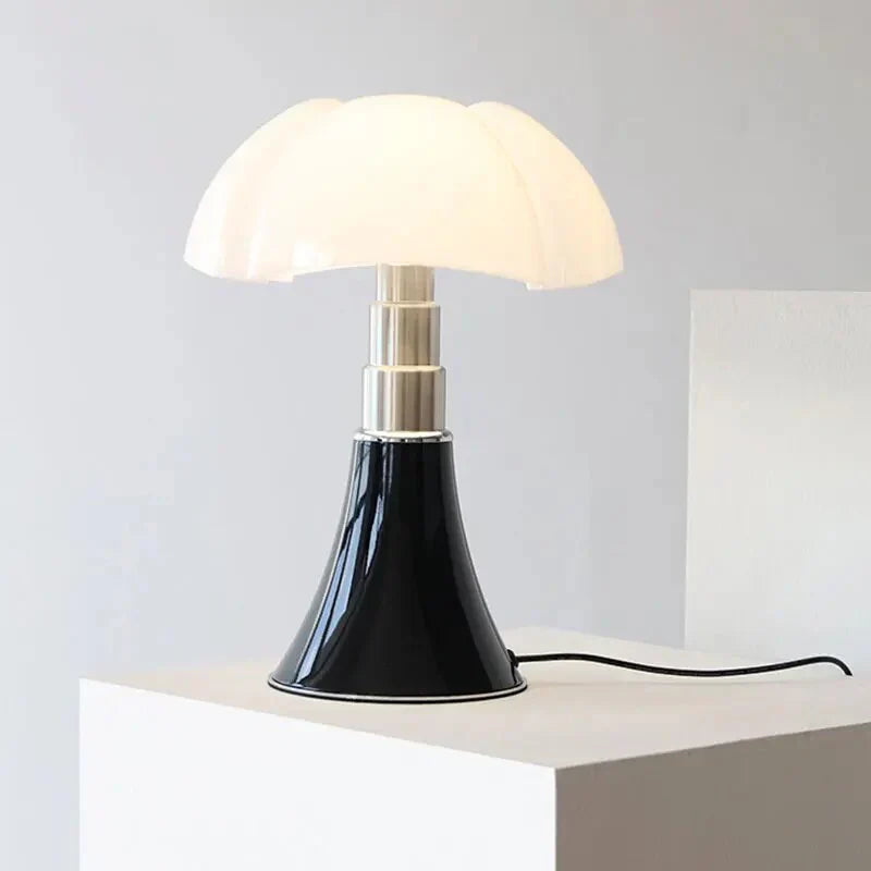 FloraLuxe - Elegant Flower Table Lamp for Interior Design