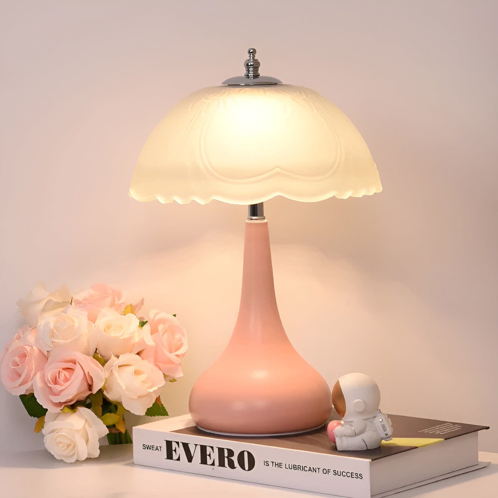 Eleganza Luxe Desk Lamp – Timeless Toad Shape with LED Dimming Function in Soft Colors