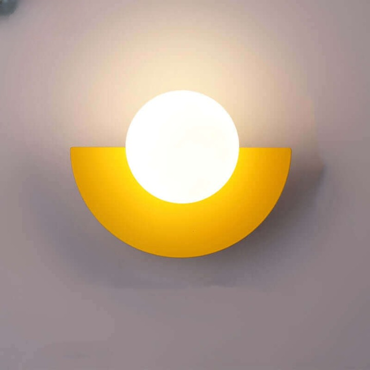 Noorderlicht Charme - Crescent Wall Lamp in Metal