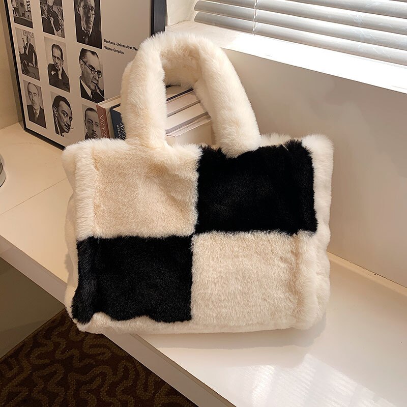 Pipa Plush Bag – Winter Comfortable Women's Handbag