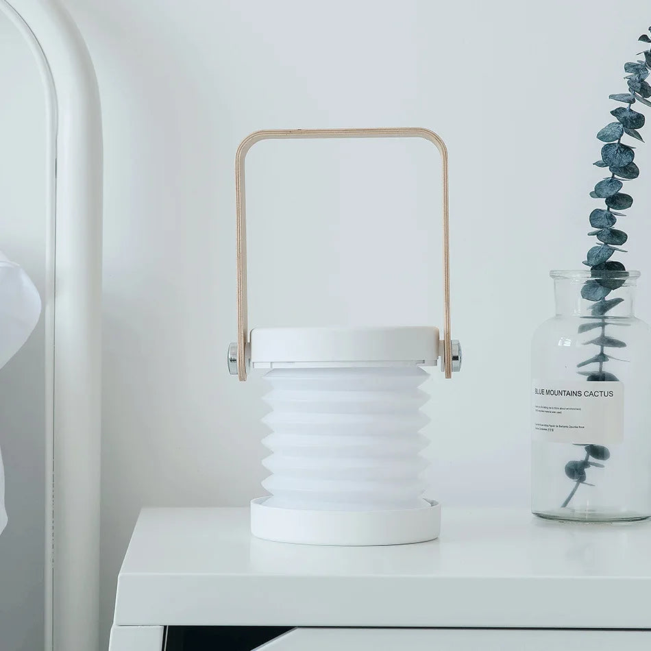 CompactGlow – Elegant Foldable LED Desk Lamp for Home and Travel