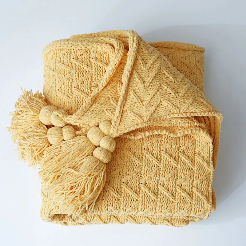HeartCozy Throw – Luxurious Chenille Cushion with Heart Puffs