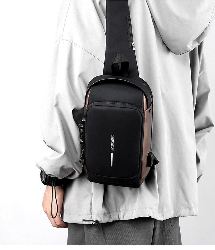 Julian Shoulder Bag - Stylish Shoulder Bag with Charging Function