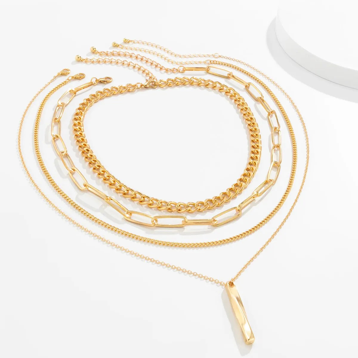 LuxeCharm - Elegant Choker Necklaces in Set