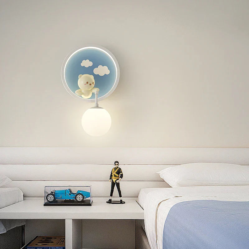 Romantic Wall Light – Playful Animal Wall Lamp for Children