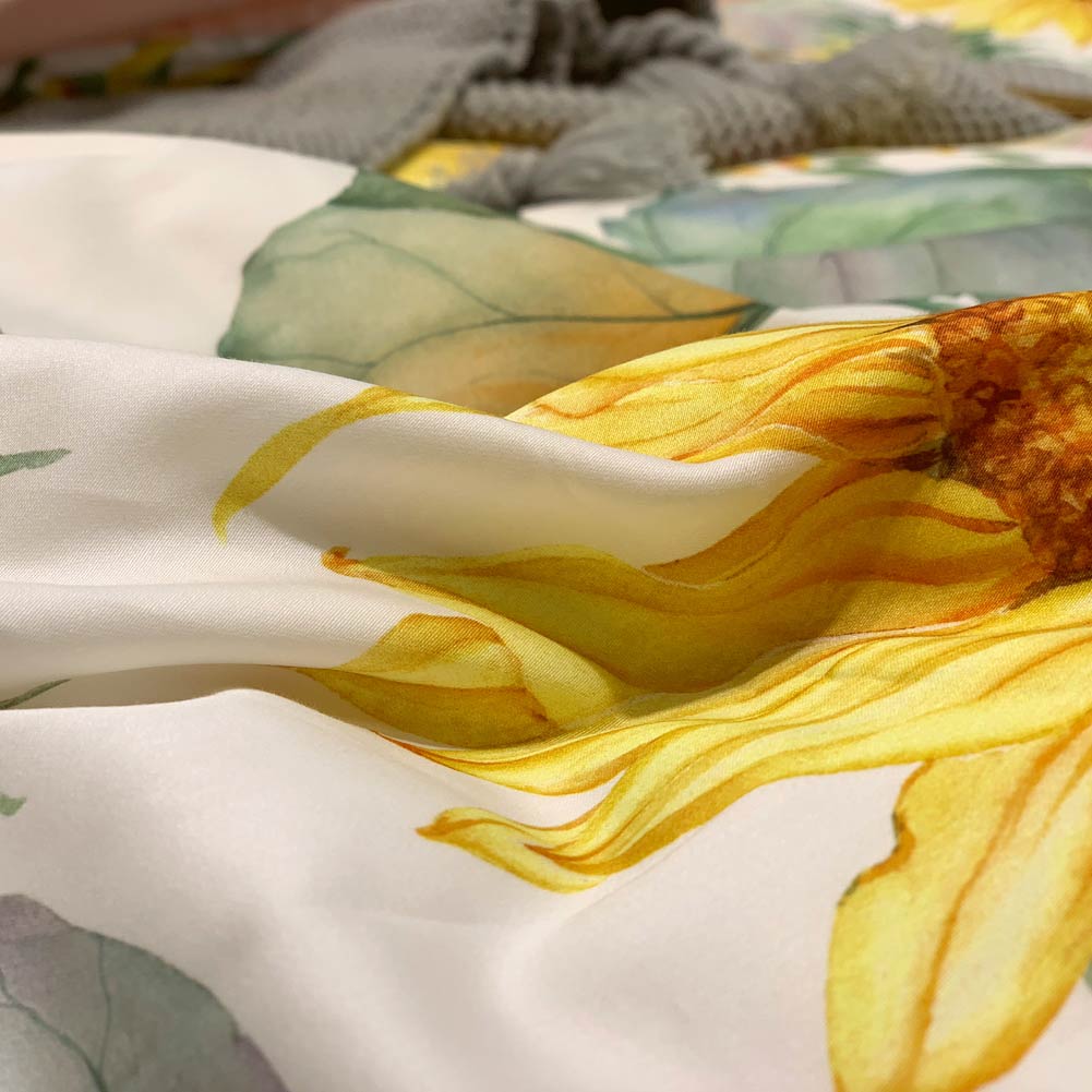 Dainty Sunflower - Luxurious Egyptian Cotton Duvet Cover