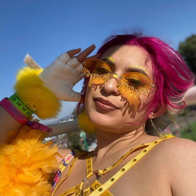 Cry me a glitter – Brilliant festival sunglasses