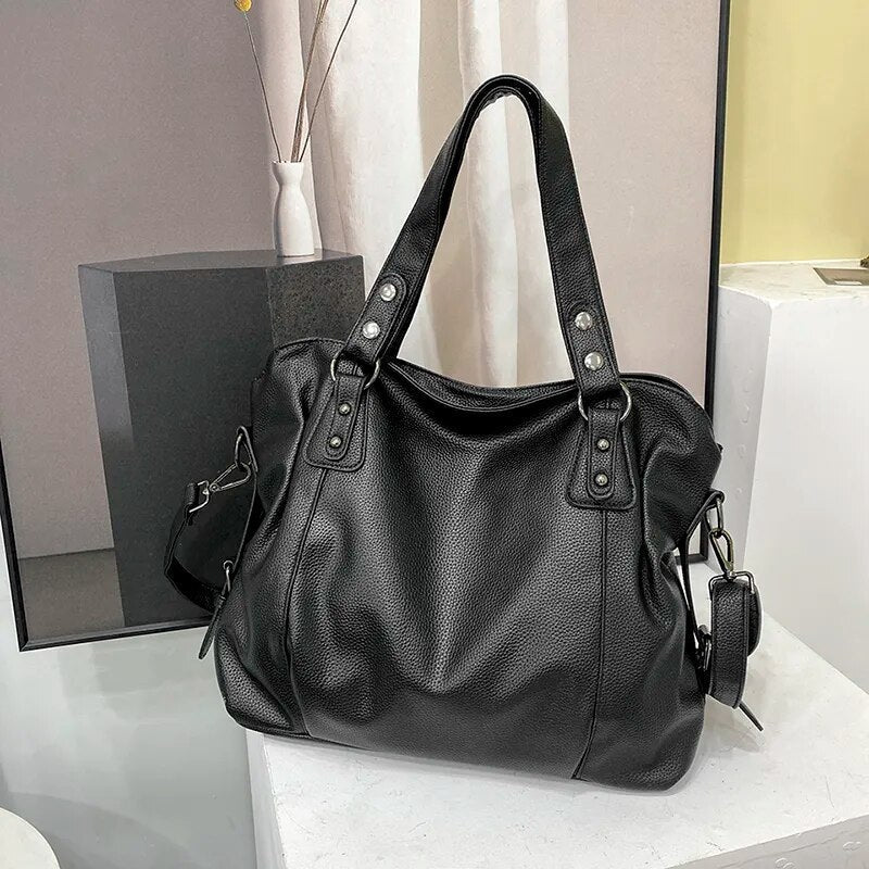 Isabela Tote – Trendy and Spacious Student Bag