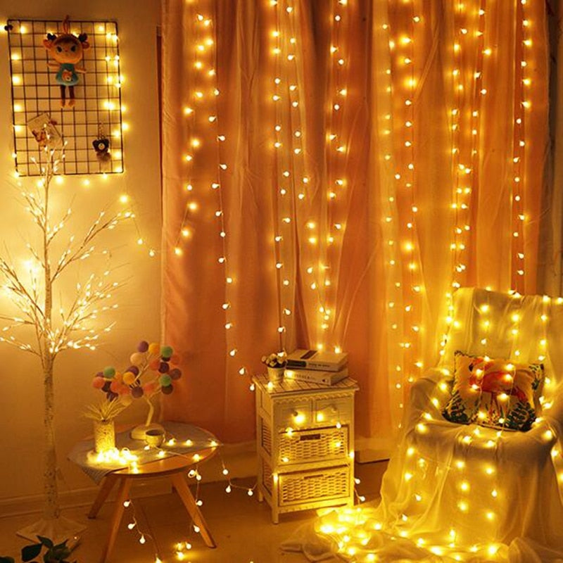 Christmas Glow – Warming Atmosphere Lamps for the Holidays