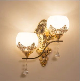 LuxeGlow - Golden LED Wall Lamp for Atmospheric Lighting