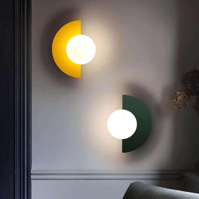 Noorderlicht Charme - Crescent Wall Lamp in Metal