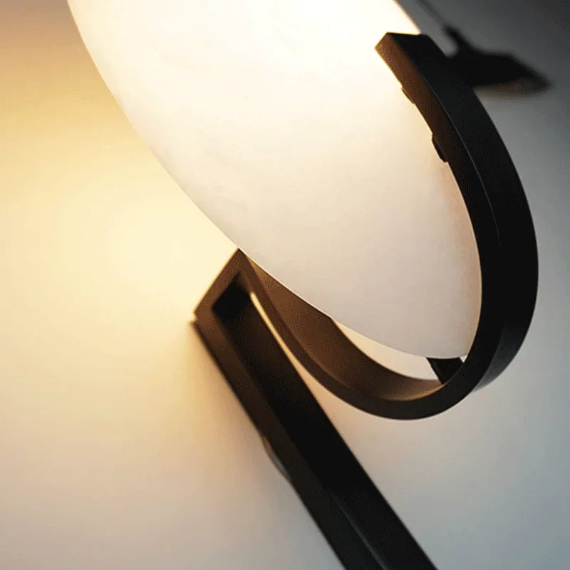 NordicGlow - Marble pyramid lamp with a modern touch