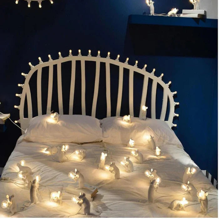 SqueakLight - Playful Mouse-Shaped LED Lamp