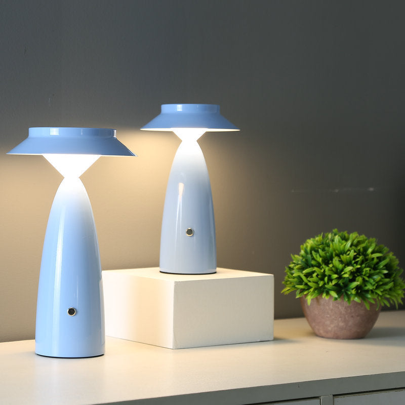 MushroomGlo – Lekfull Lampa med Industriell Charm