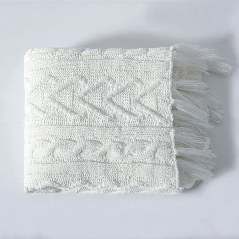HeartCozy Throw – Luxurious Chenille Cushion with Heart Puffs