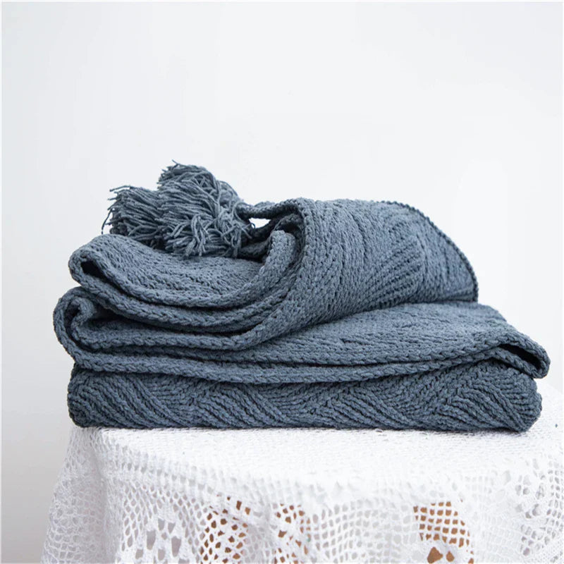 HeartCozy Throw – Luxurious Chenille Cushion with Heart Puffs