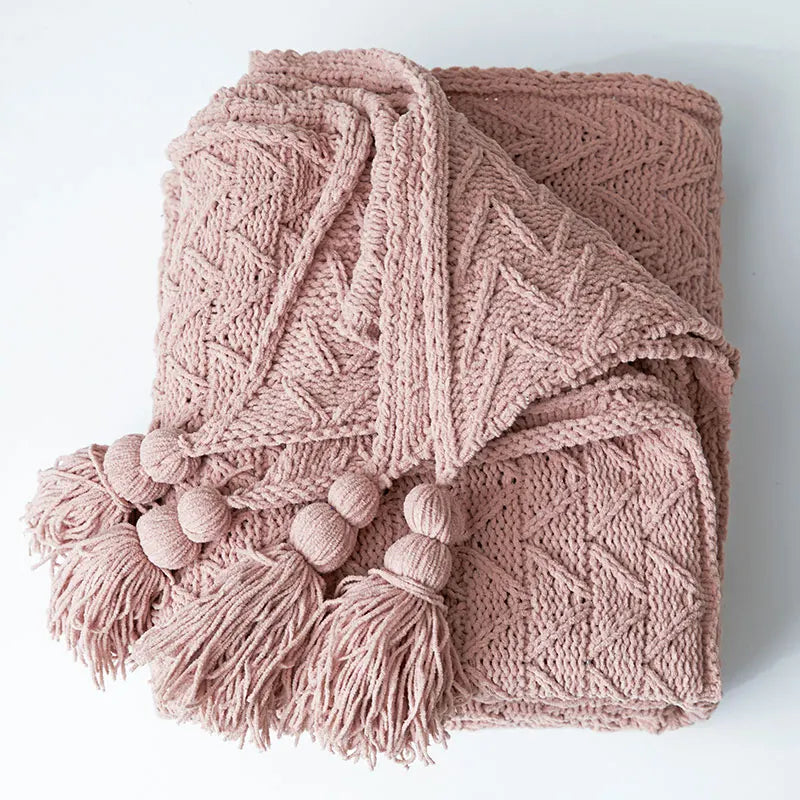 HeartCozy Throw – Luxurious Chenille Cushion with Heart Puffs