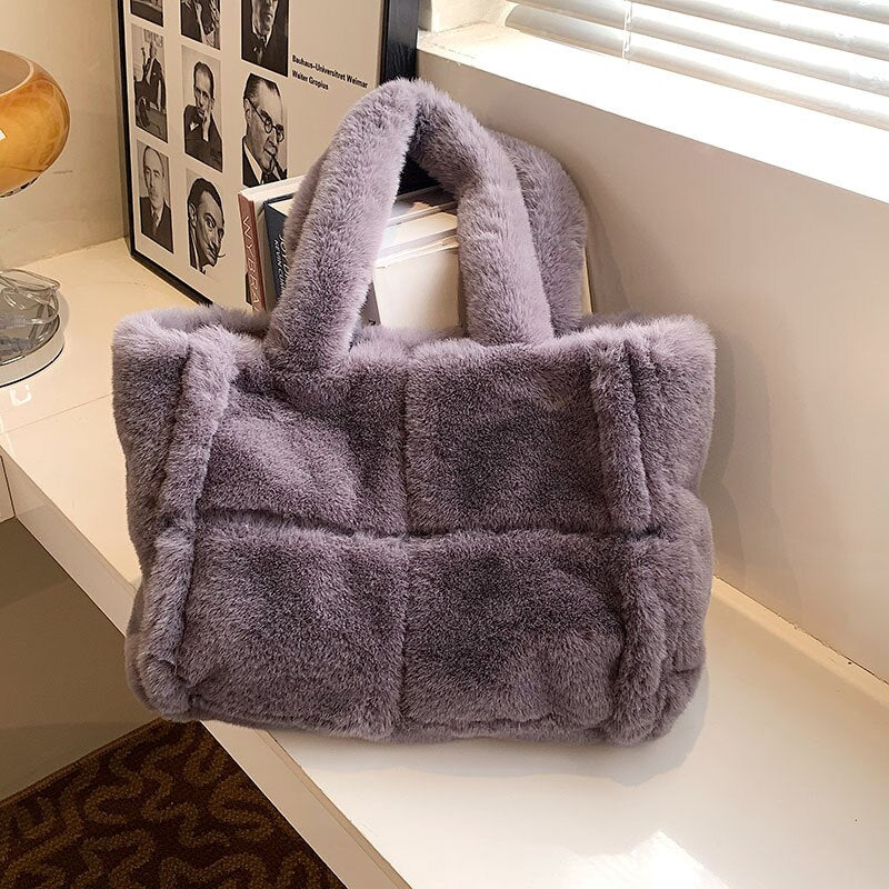 Pipa Plush Bag – Winter Comfortable Women's Handbag