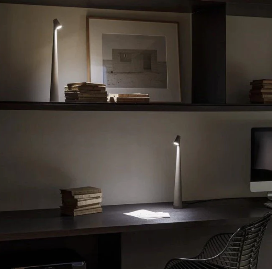 Fins ArtisanGlow - Lamp for Luxury Interior Lighting