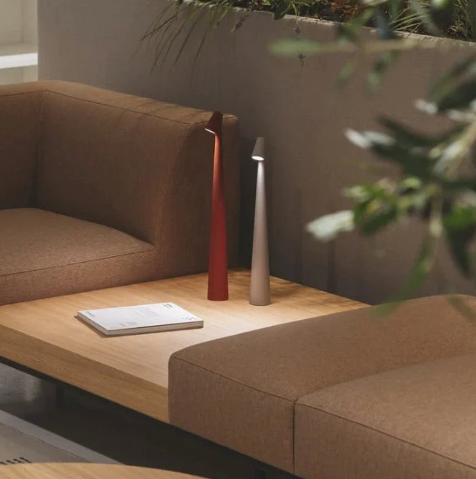 Fins ArtisanGlow - Lamp for Luxury Interior Lighting