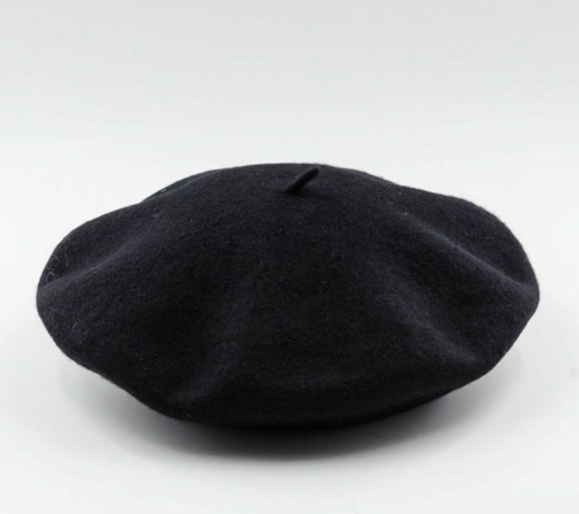 WoolCharm Berets – Luxury and Comfort for Winter