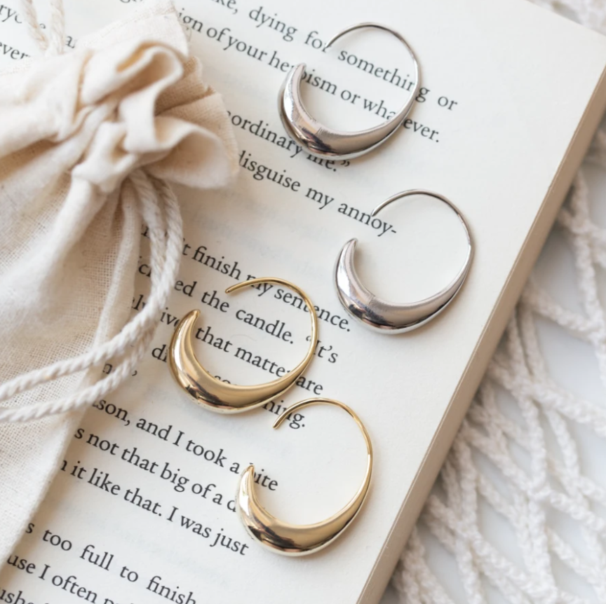 Elegant Luxe Celeste Earrings for a Touch of Glamour
