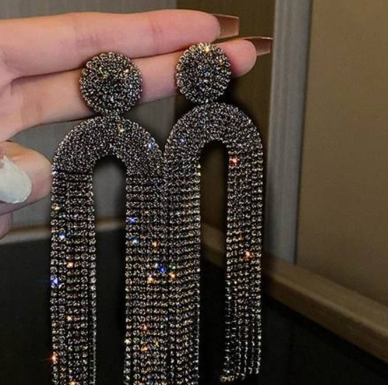 Stunning Statement Earrings | Give Your Outfit the Perfect Touch