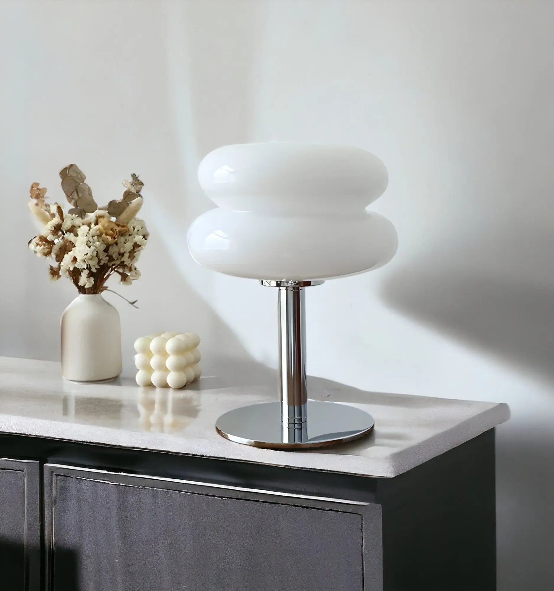 Elegant Macaron Glass Ball Table Lamp with USB - 3 Light Colors