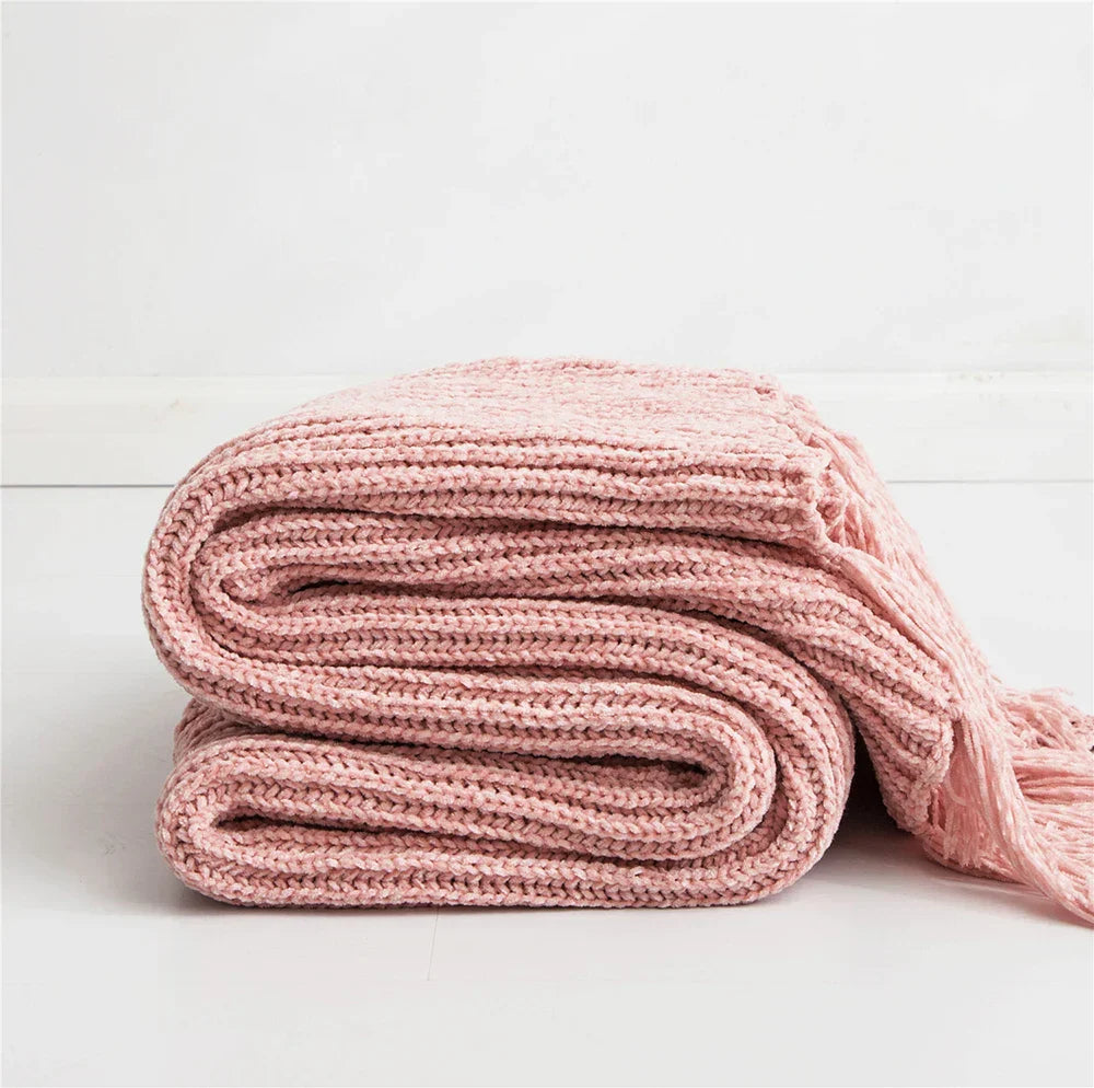 HeartCozy Throw – Luxurious Chenille Cushion with Heart Puffs