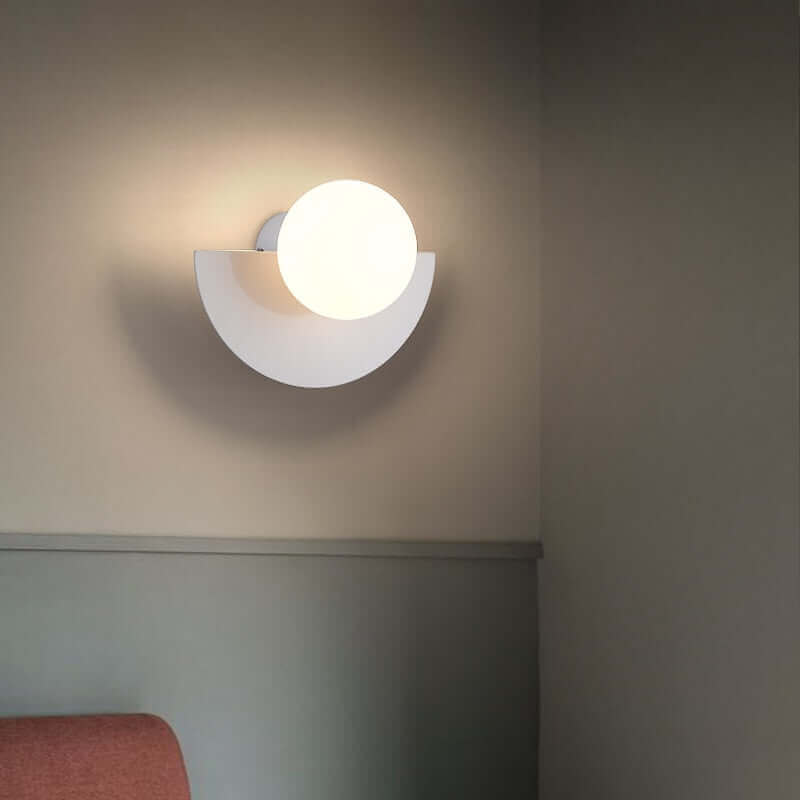 Noorderlicht Charme - Crescent Wall Lamp in Metal