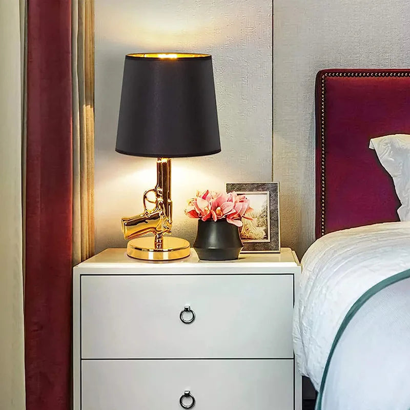 ArtDeLumière – Bold Pistol Table Lamp