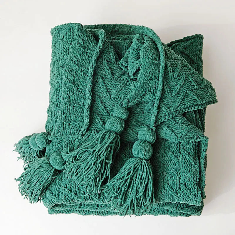 HeartCozy Throw – Luxurious Chenille Cushion with Heart Puffs