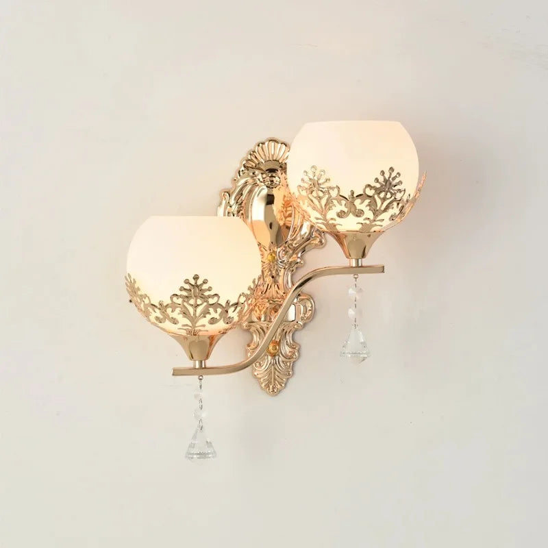 LuxeGlow - Golden LED Wall Lamp for Atmospheric Lighting