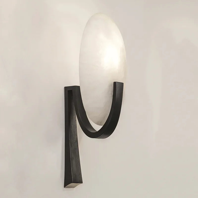 NordicGlow - Marble pyramid lamp with a modern touch