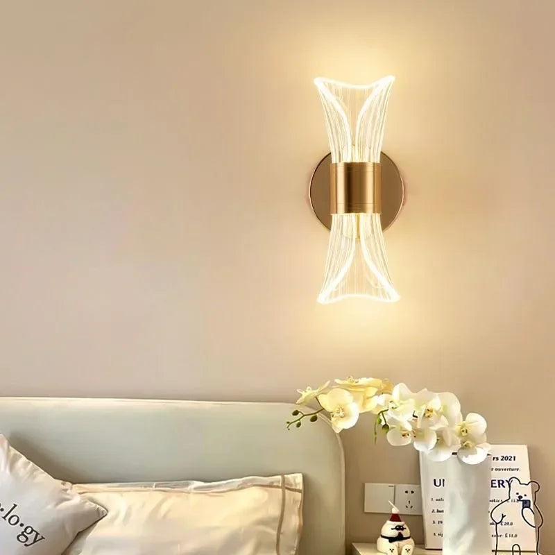 GlowCurve – Elegant LED-vägglampa för Sov- och Vardagsrum