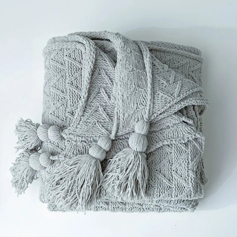HeartCozy Throw – Luxurious Chenille Cushion with Heart Puffs