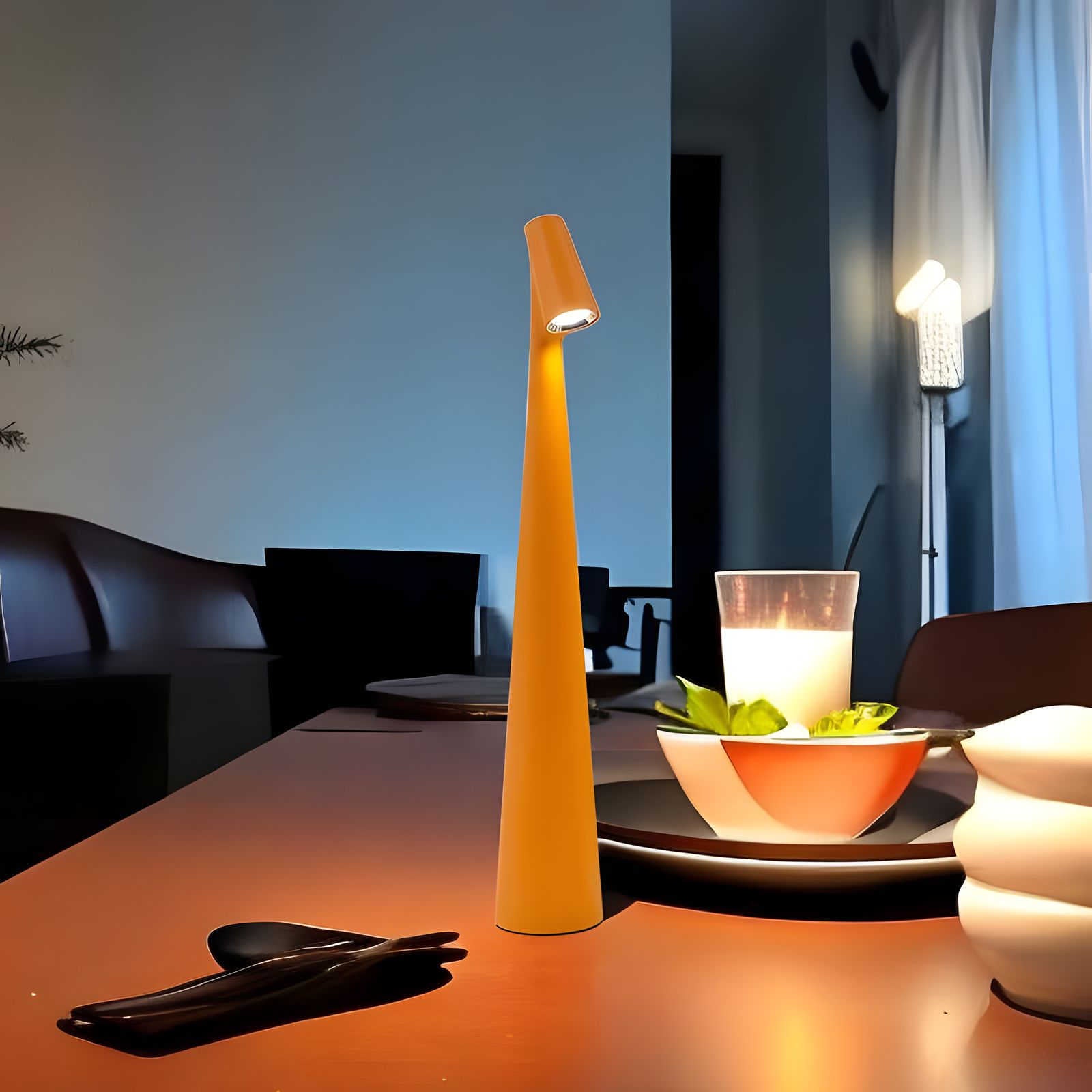 LunaSlim – Elegant Wireless Table Lamp with Adjustable Lighting