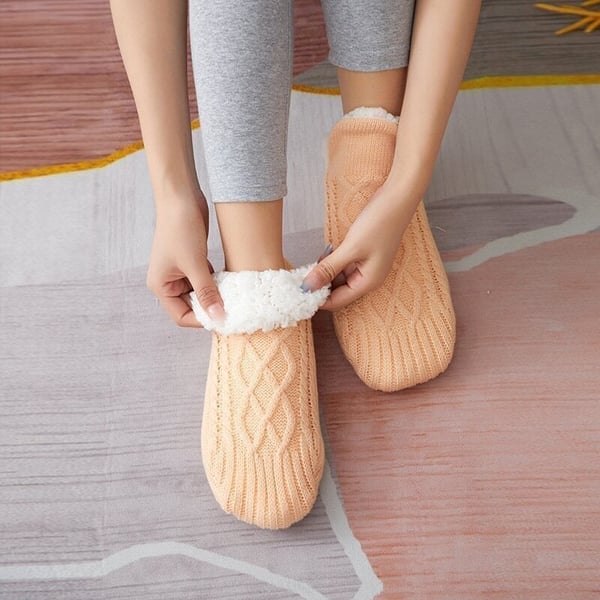 FluffySafe - Luxurious Slippers with Anti-Slip Sole