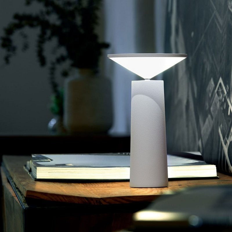 FlexiLicht - Trendy Adjustable LED Table Lamp for the Home