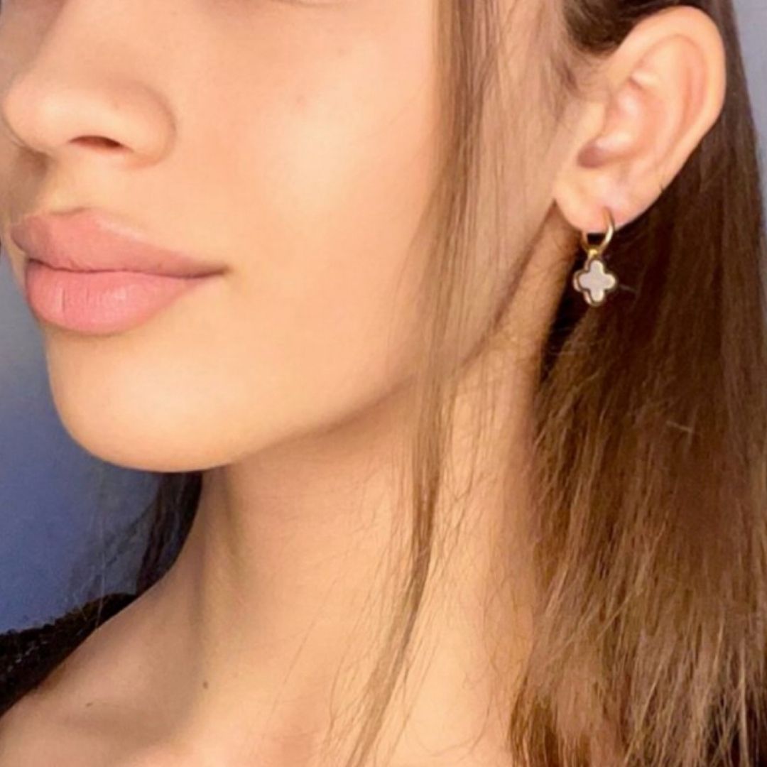 CloveLuxe Earrings - Elegant Symbolic Earrings