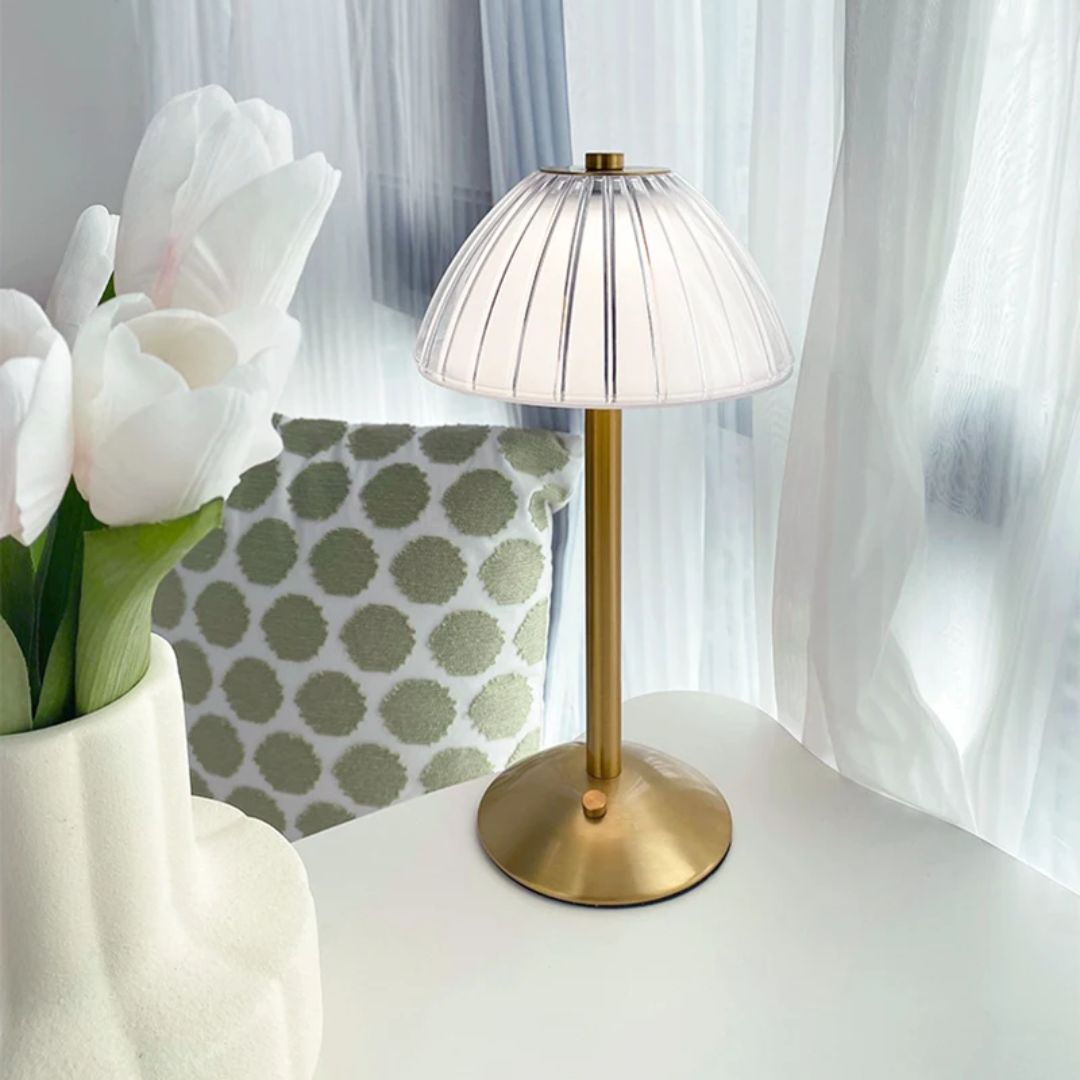 Karina GlowDesk – Retro Rechargeable Desk Lamp