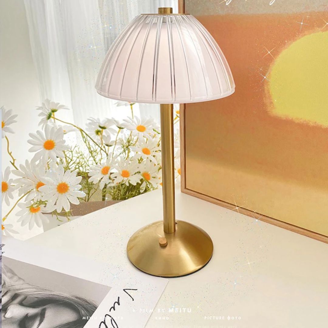 Karina GlowDesk – Retro Rechargeable Desk Lamp