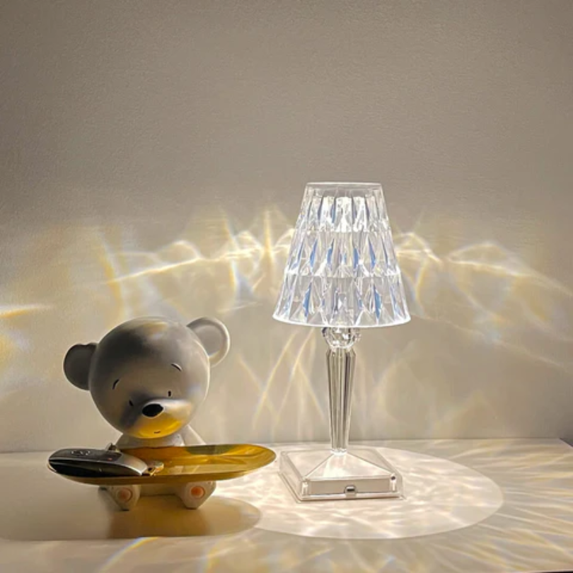 CrystalLuxe Bordslampa - Elegant Kristallbordslampa