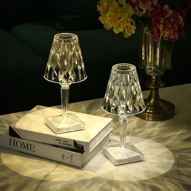 CrystalLuxe Bordslampa - Elegant Kristallbordslampa