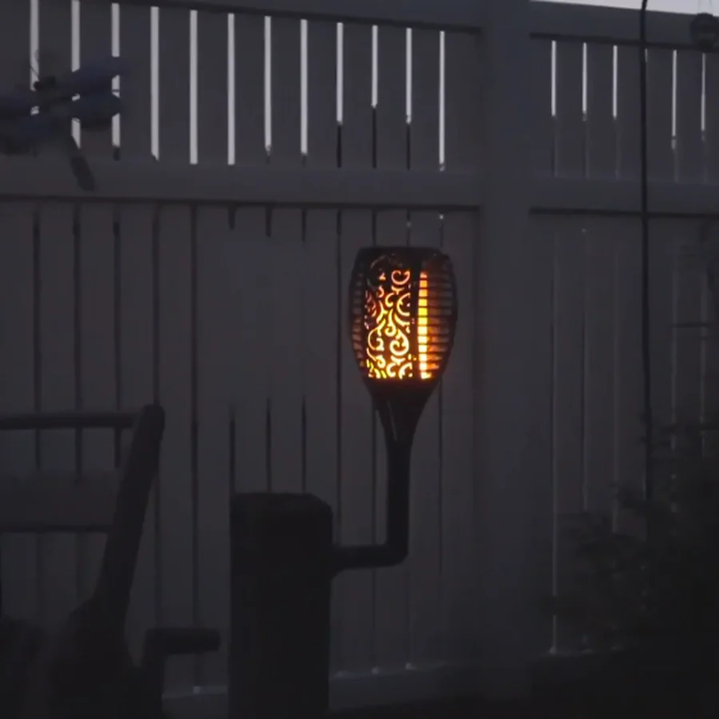 SolarFlame Garden Lights – Sustainable LED Garden Lighting