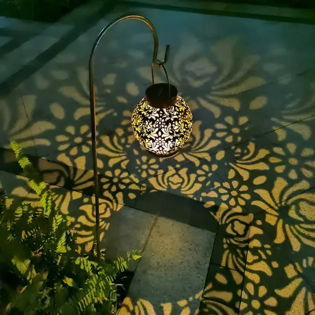 RadiantGlow – Waterproof LED Garden Light with Solar Cell